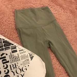 Lululemon leggings